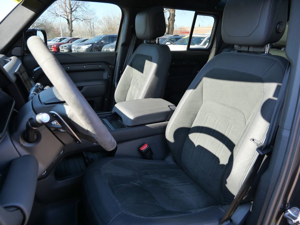 Used 2024 Land Rover Defender 110 Carpathian Edition image 31