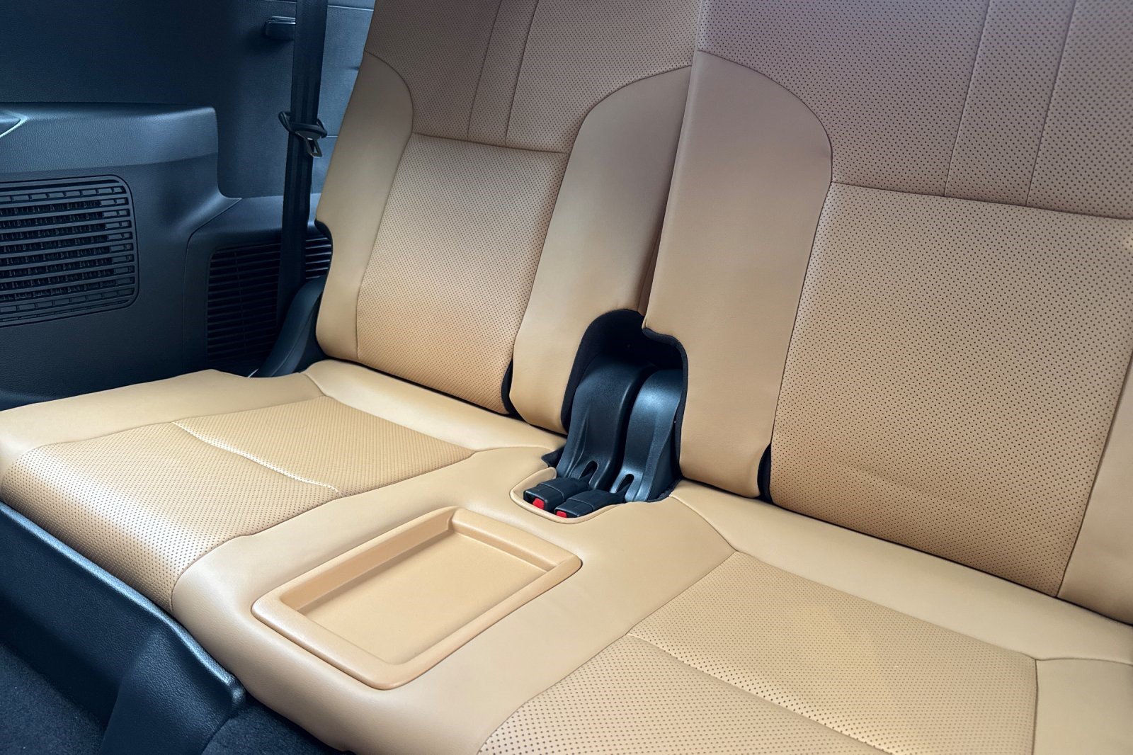 New 2026 Lexus LX 700h Luxury w/ Appearance Package AWD/4WD image 13