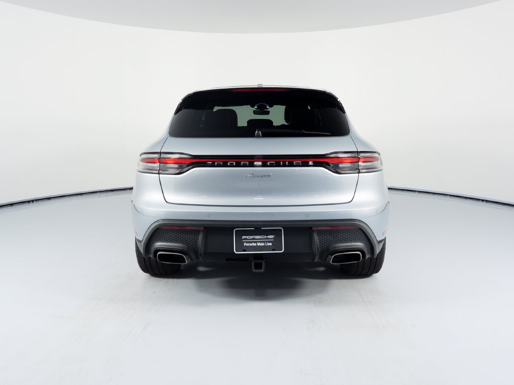 Certified 2026 Porsche Macan AWD/4WD image 9