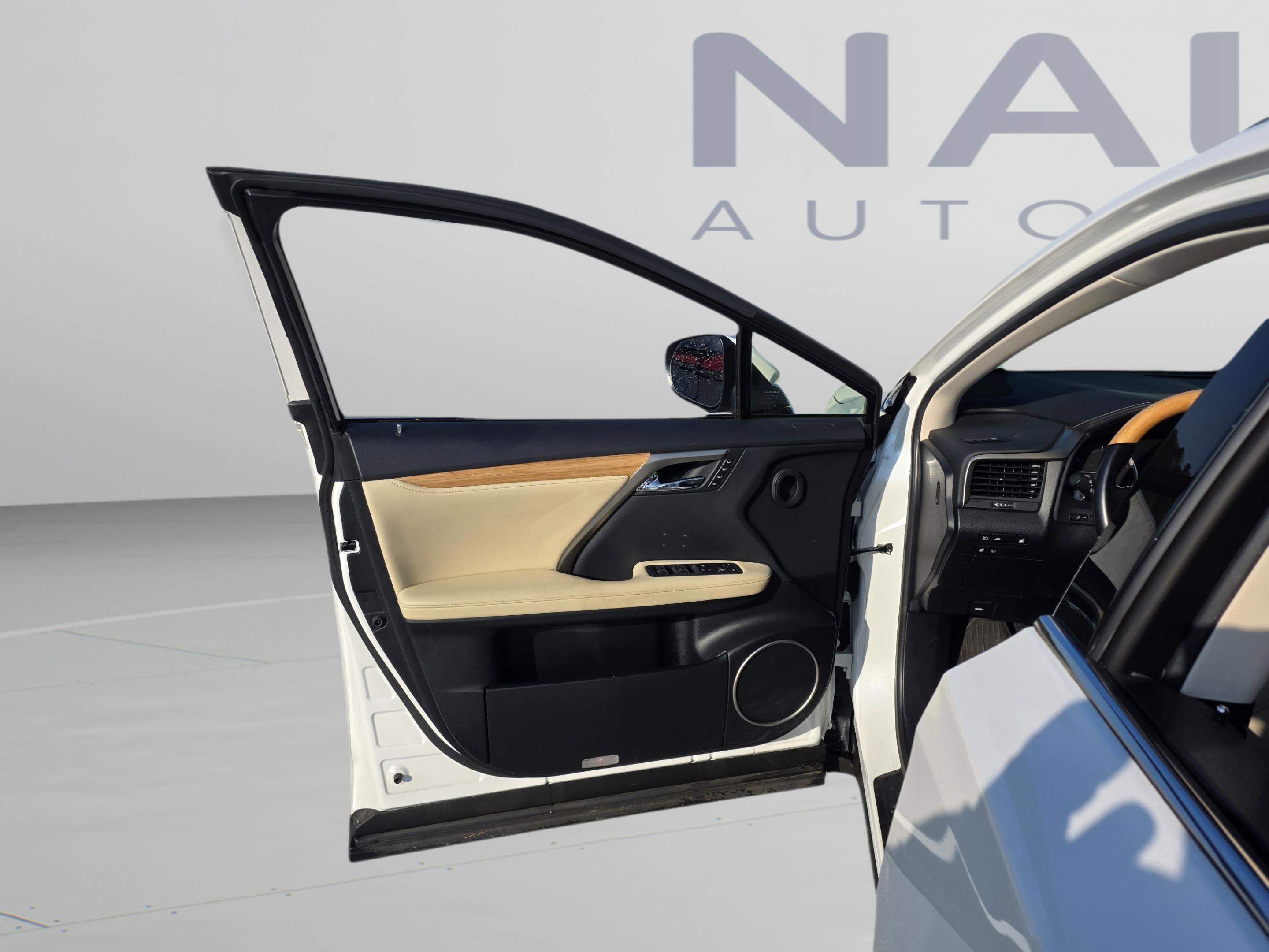 Used 2021 Lexus RX 450hL AWD w/ Premium Package image 9