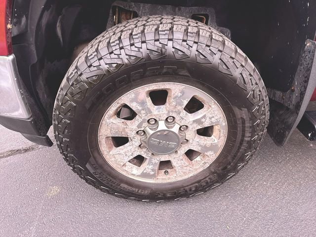 Used 2013 GMC Sierra 2500 SLT w/ Suspension Package, Off-Road AWD/4WD image 30