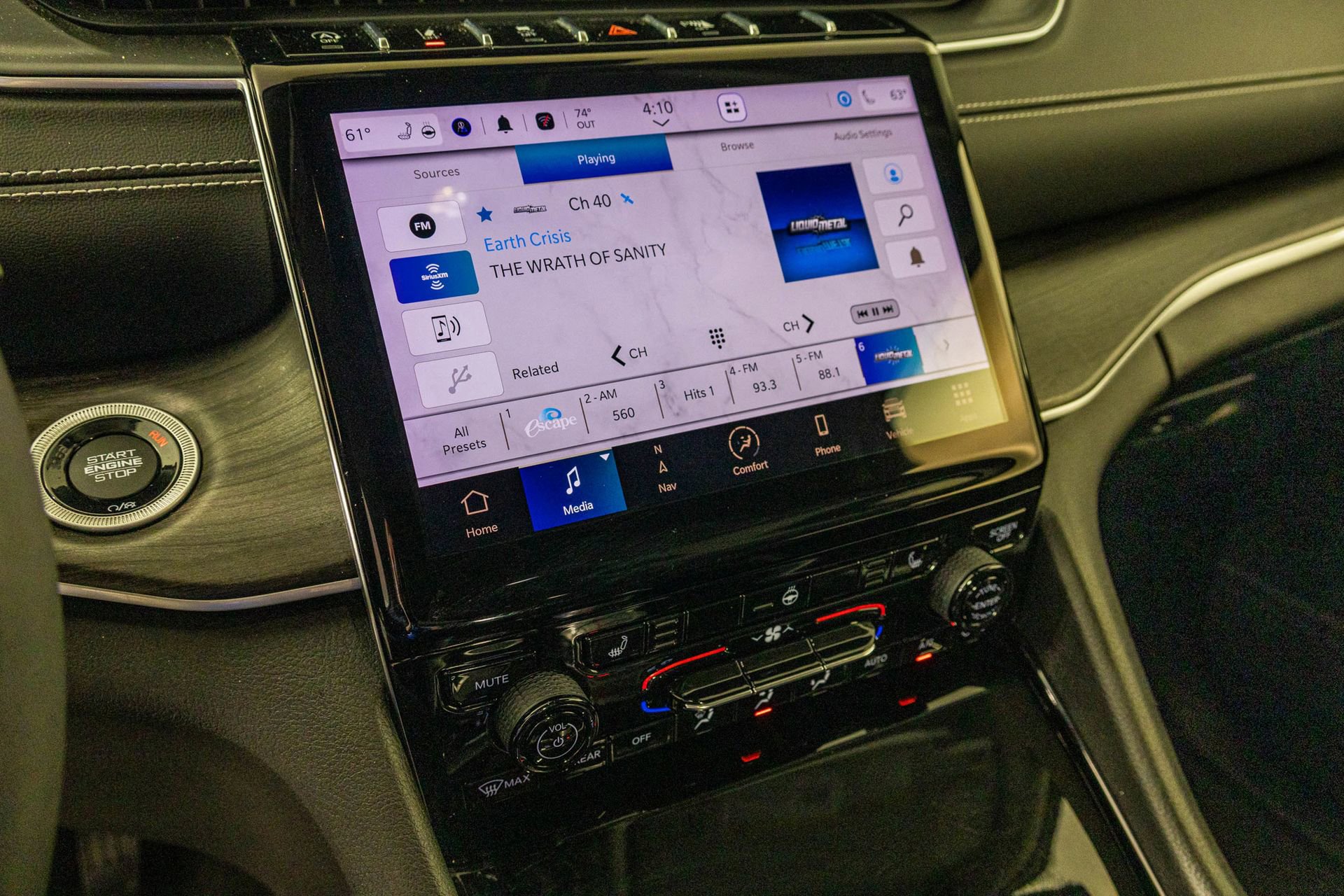 Used 2023 Jeep Grand Cherokee L Limited image 23