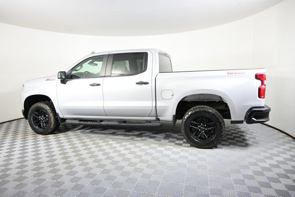 Used 2022 Chevrolet Silverado 1500 Custom Trail Boss w/ Safety Confidence Package AWD/4WD image 3