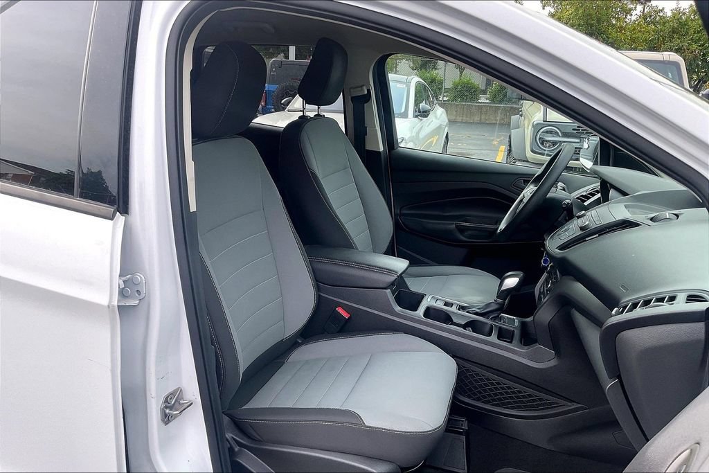 Used 2019 Ford Escape S FWD image 6