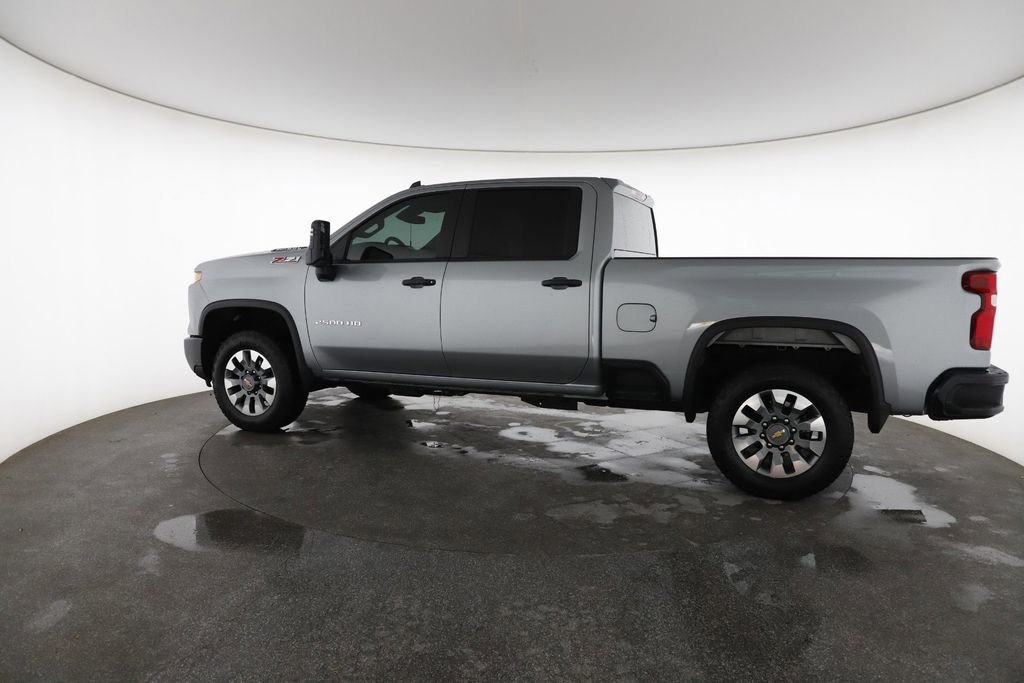 Used 2026 Chevrolet Silverado 2500 Custom w/ Custom Value Package image 8