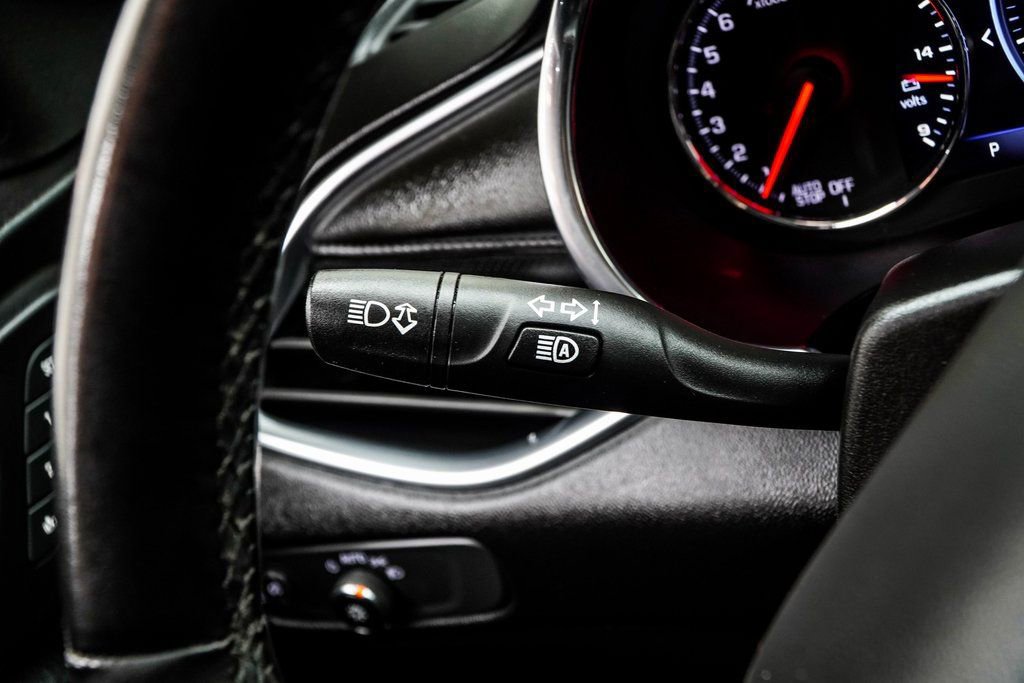 Used 2024 Chevrolet Malibu LT FWD image 35