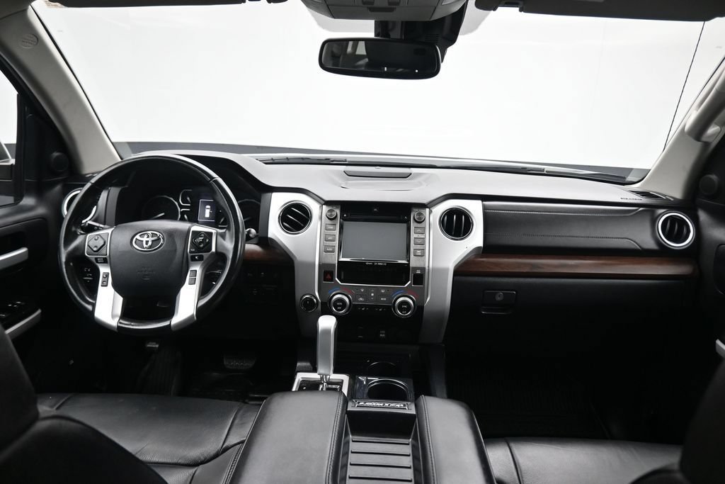 Used 2018 Toyota Tundra Limited w/ Limited Premium Package AWD/4WD image 43