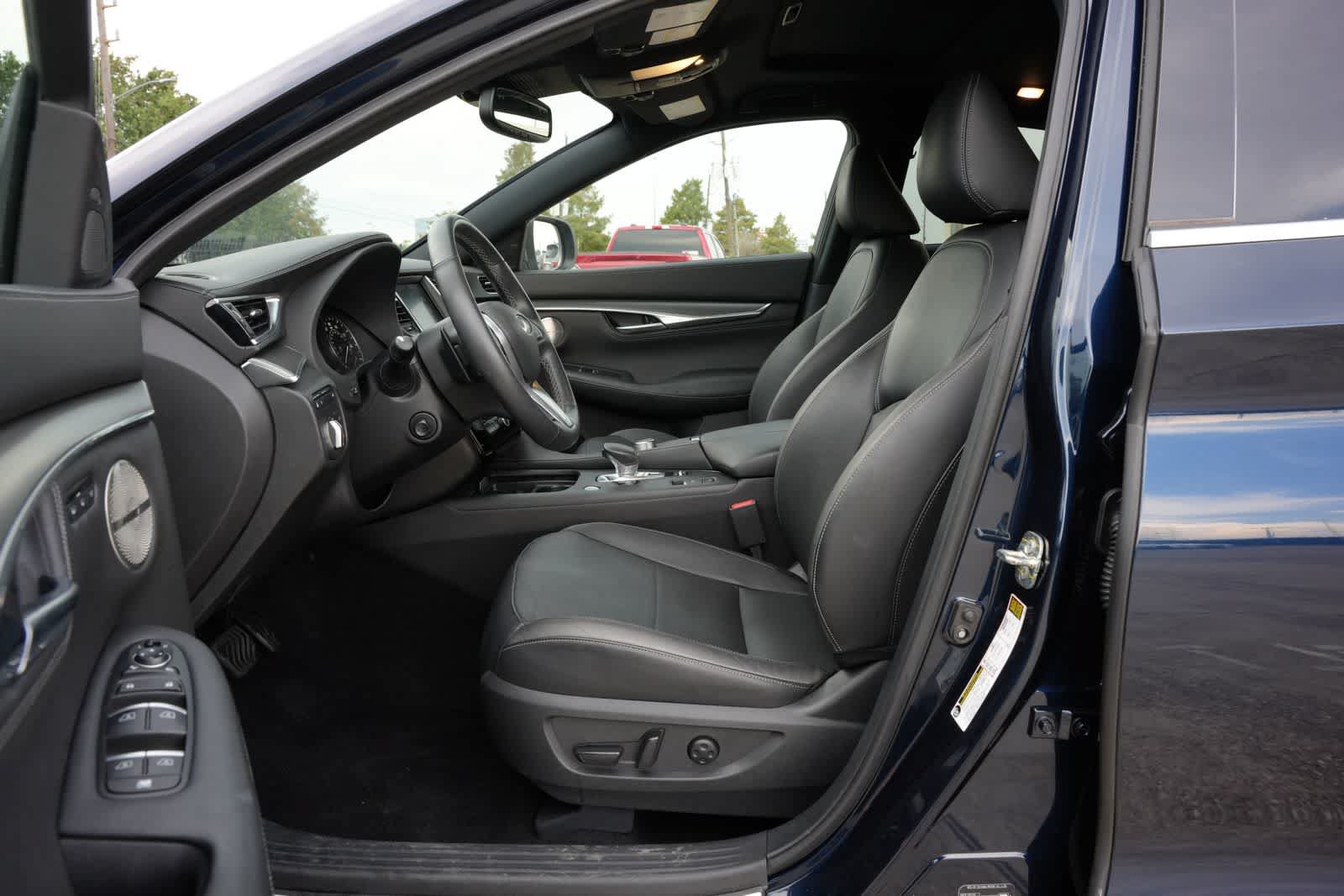 Used 2023 INFINITI QX55 Essential AWD/4WD image 17
