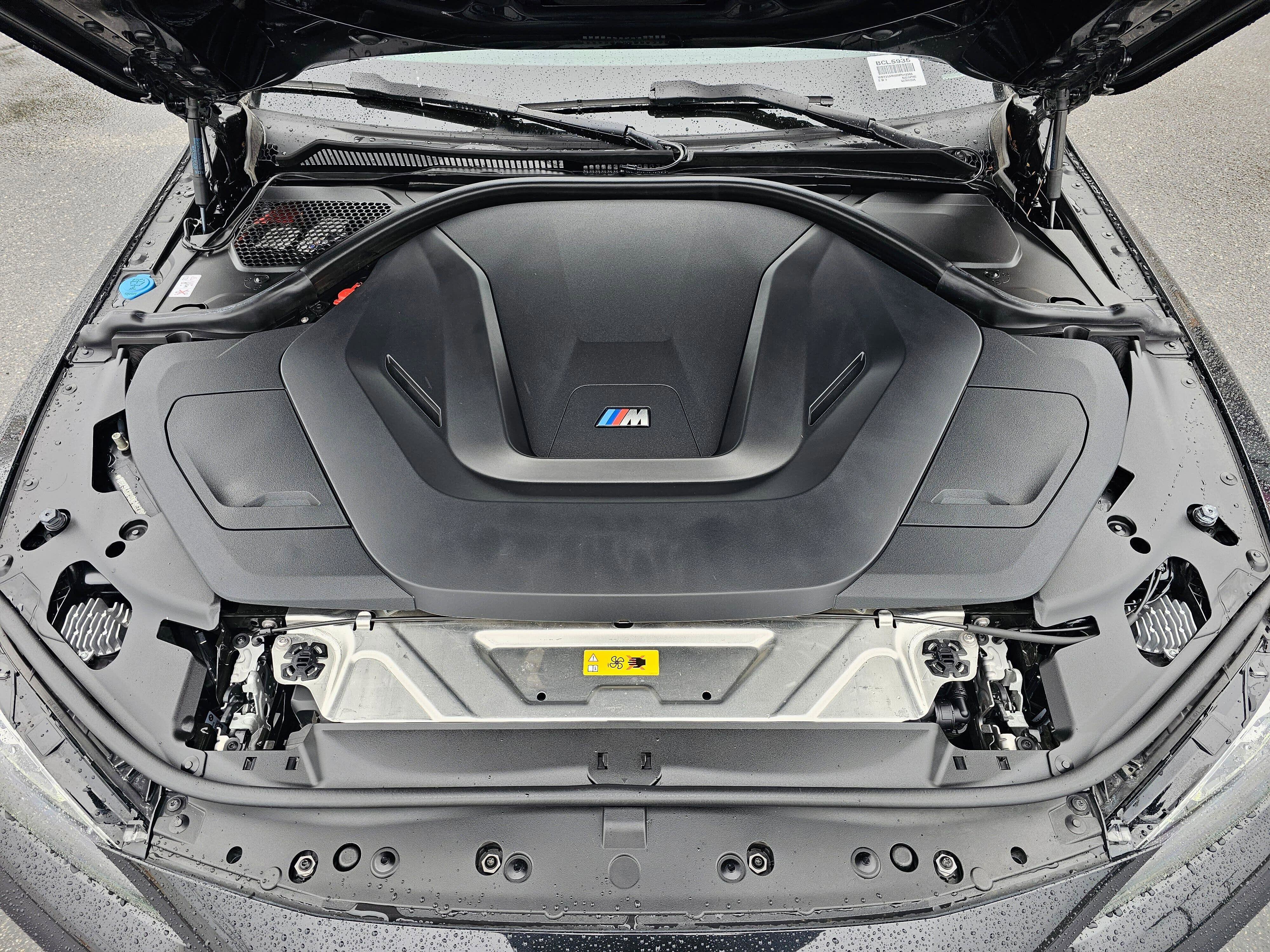 Certified 2022 BMW i4 M50 w/ Premium Package image 9