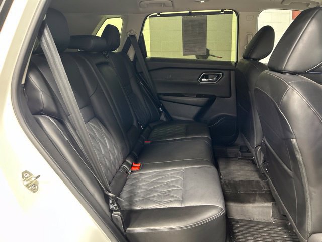 Used 2024 Nissan Rogue Platinum w/ Platinum Premium Package AWD/4WD image 18