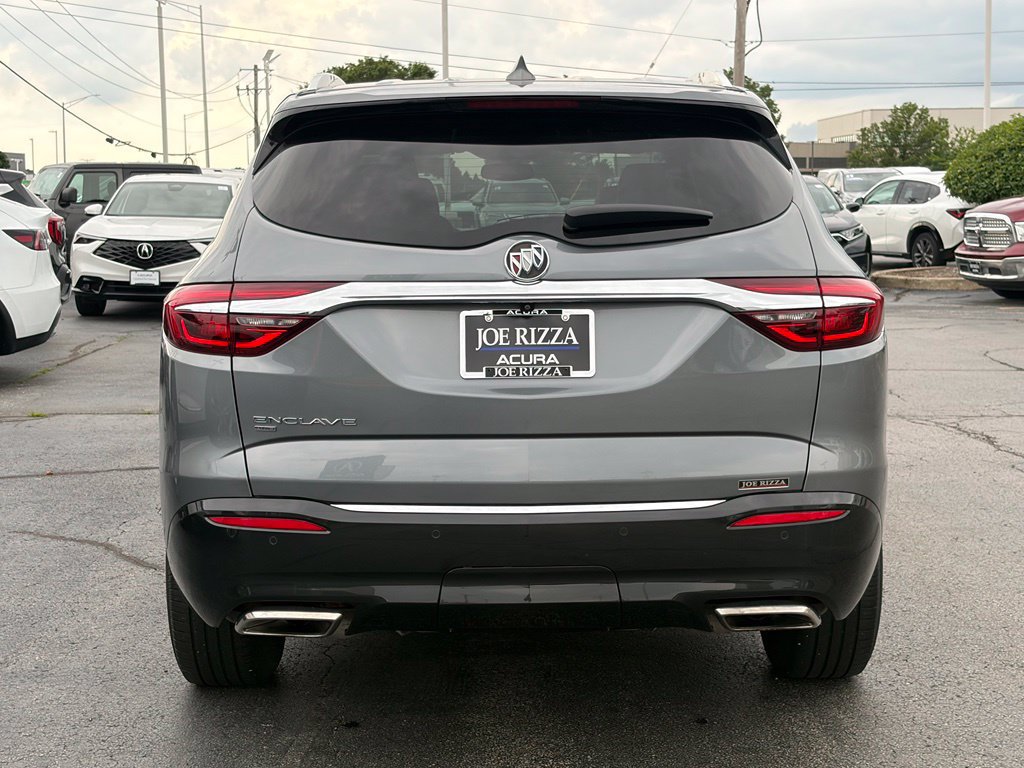 Used 2021 Buick Enclave Essence w/ Sound and Sites Package AWD/4WD image 10
