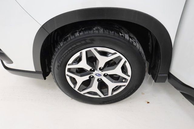 Used 2022 Subaru Forester Premium image 7