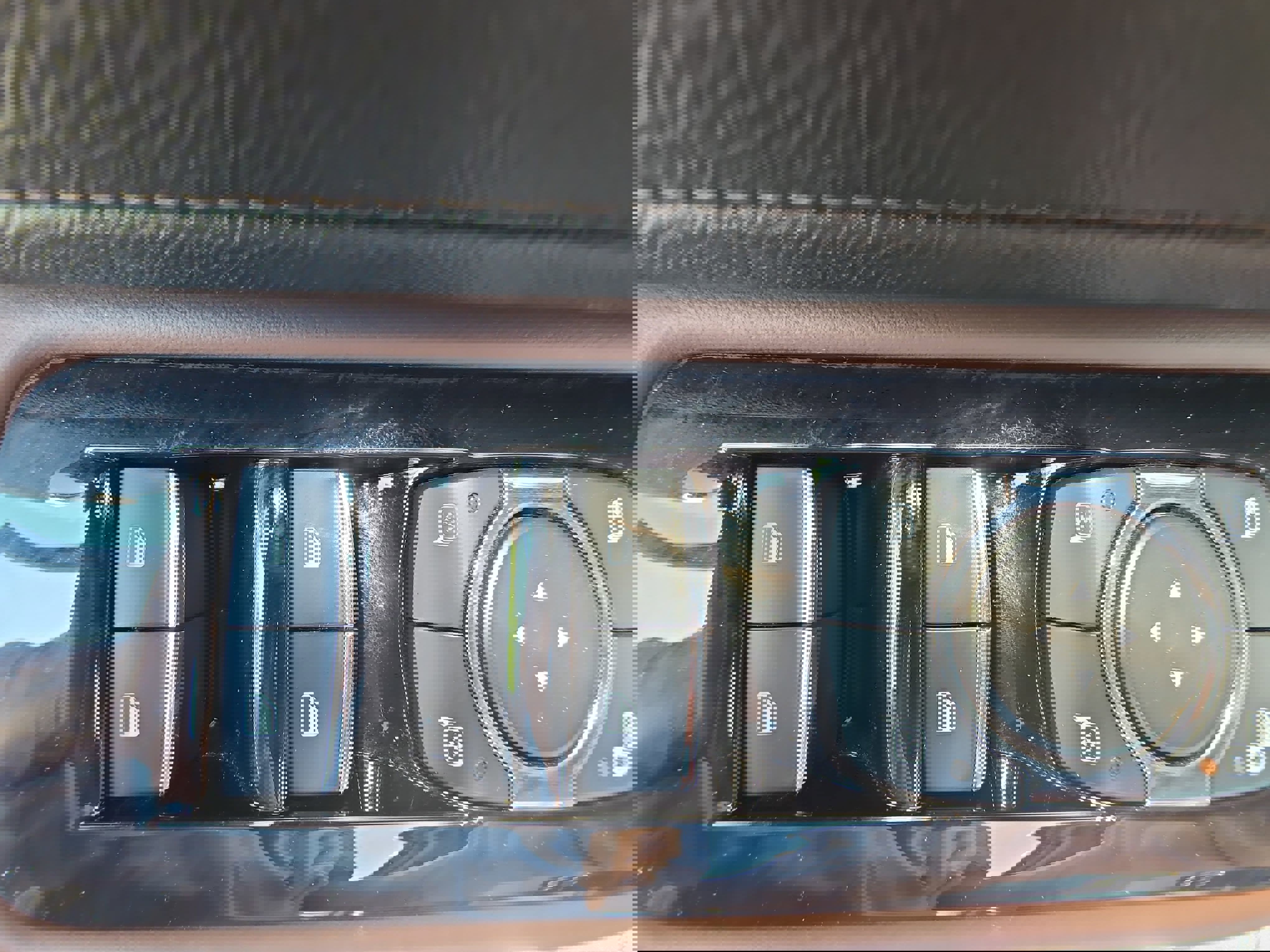 Used 2025 Lincoln Aviator Reserve w/ Equipment Group 201A AWD/4WD image 30