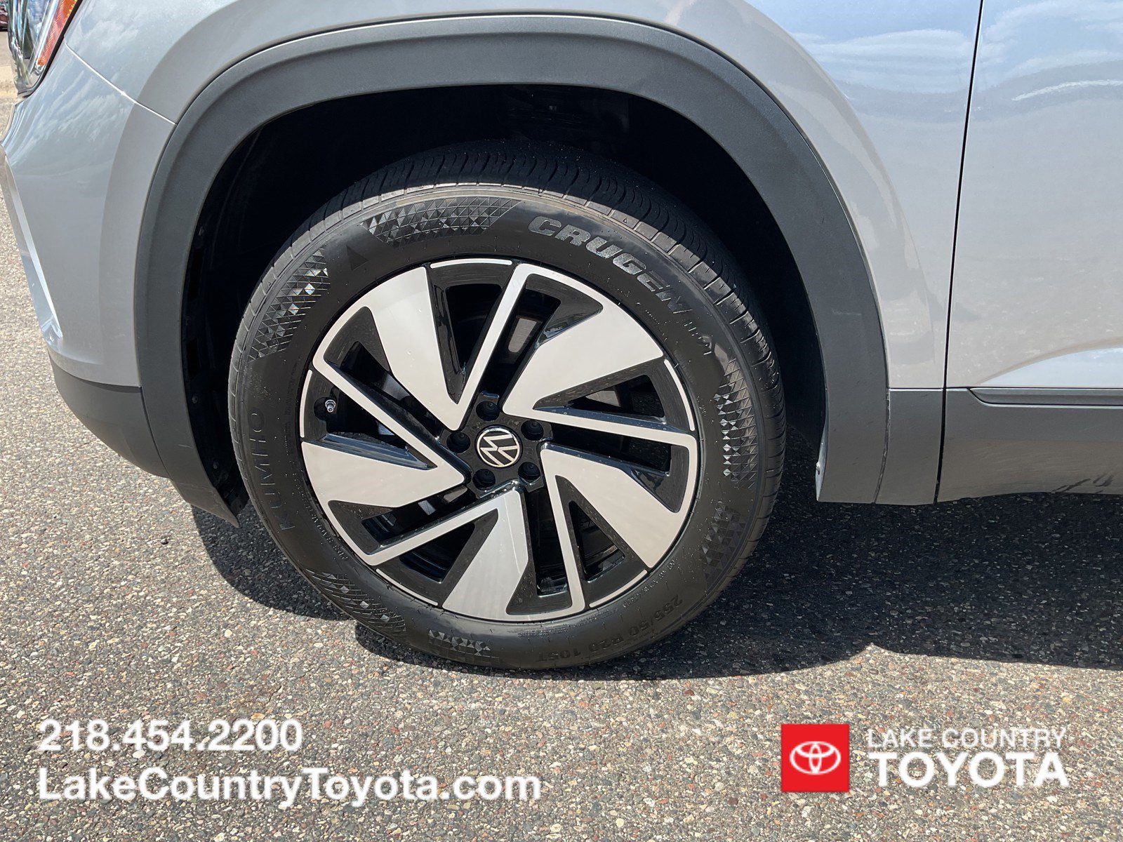 Used 2026 Volkswagen Atlas SE AWD/4WD image 9