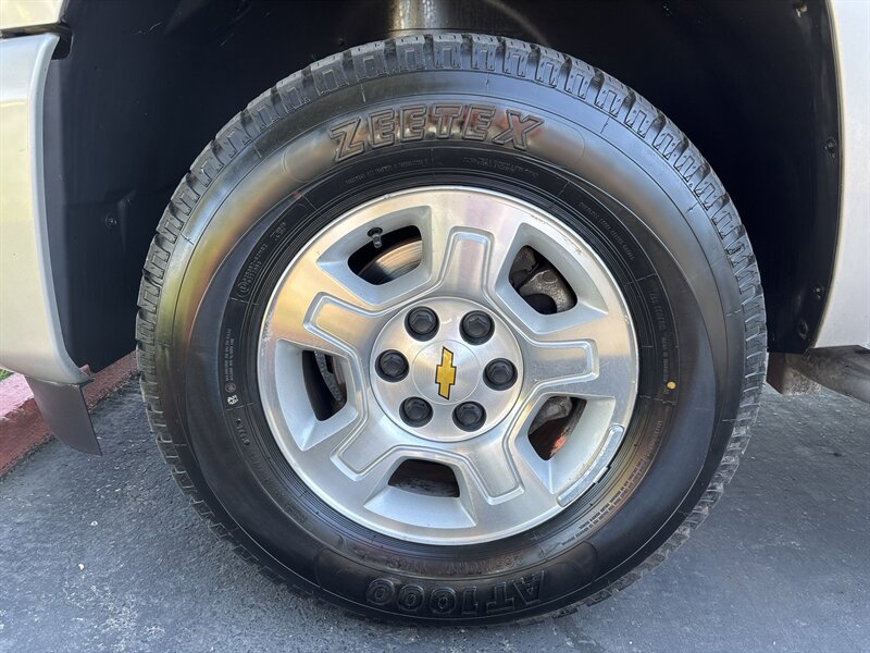 Used 2008 Chevrolet Silverado 1500 LTZ w/ Safety Package AWD/4WD image 21
