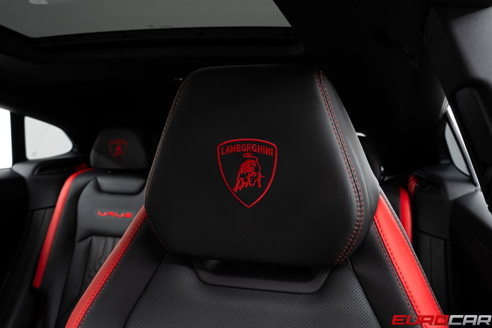 Used 2024 Lamborghini Urus Performante AWD/4WD image 50