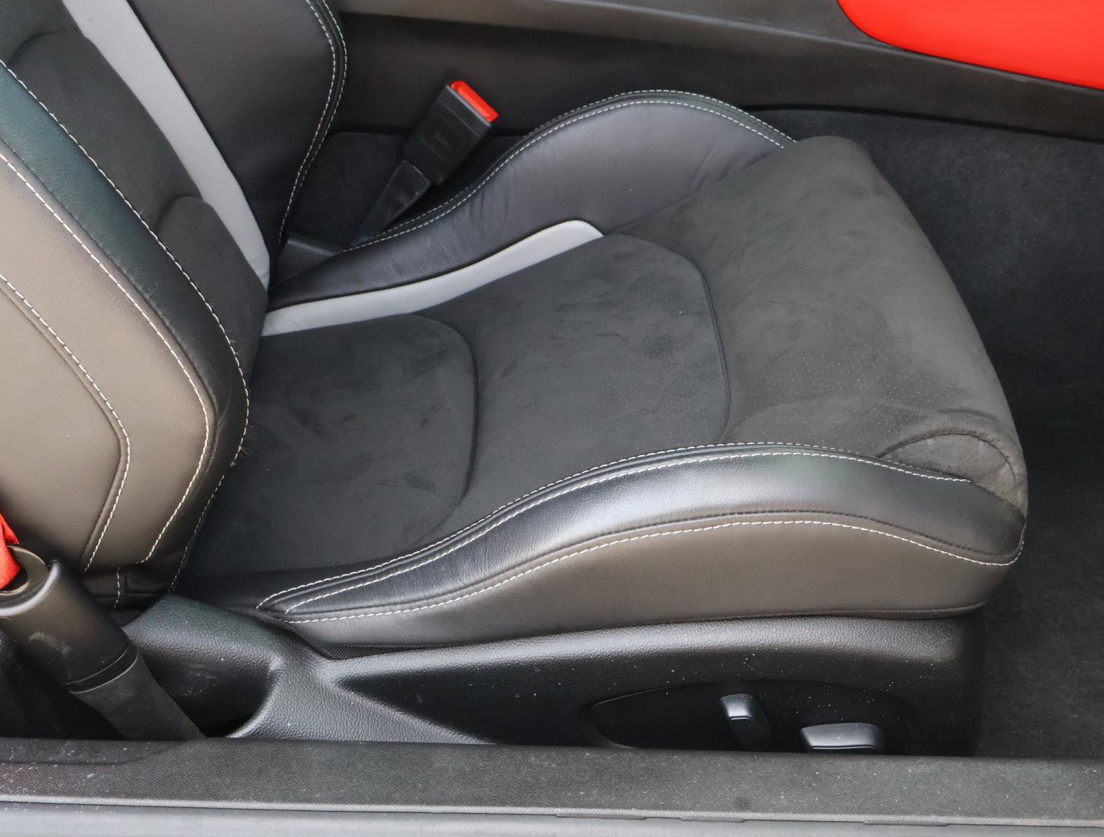 Used 2023 Chevrolet Camaro SS RWD image 15