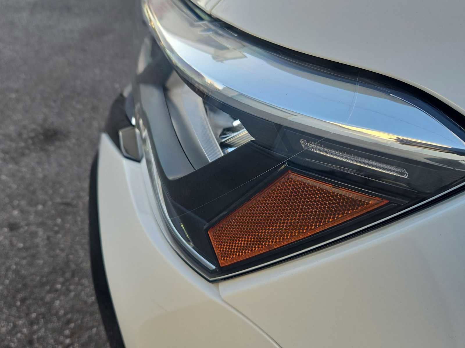 Used 2023 Volkswagen Taos SE image 18