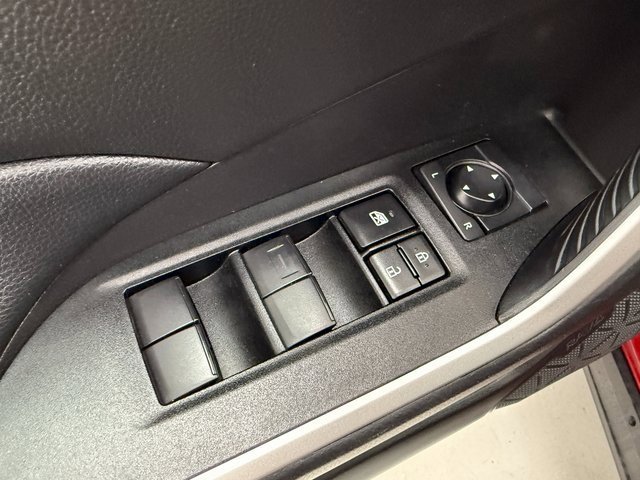 Used 2025 Toyota RAV4 LE image 28