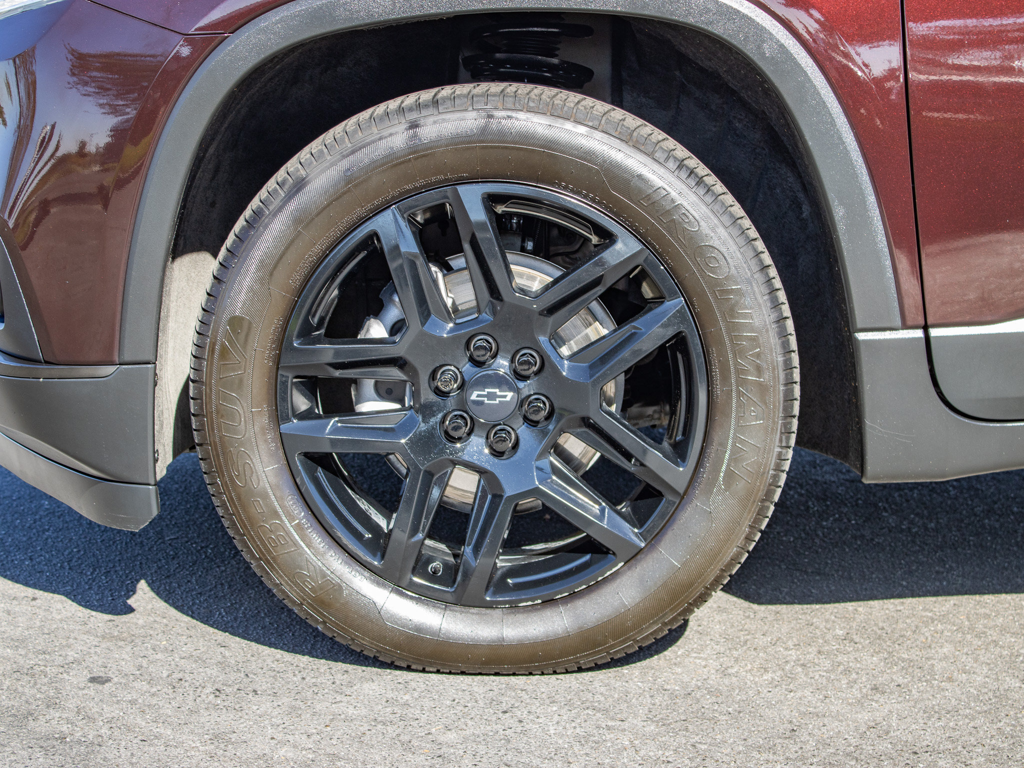 Used 2021 Chevrolet Traverse LT w/ LPO, Blackout Package AWD/4WD image 5
