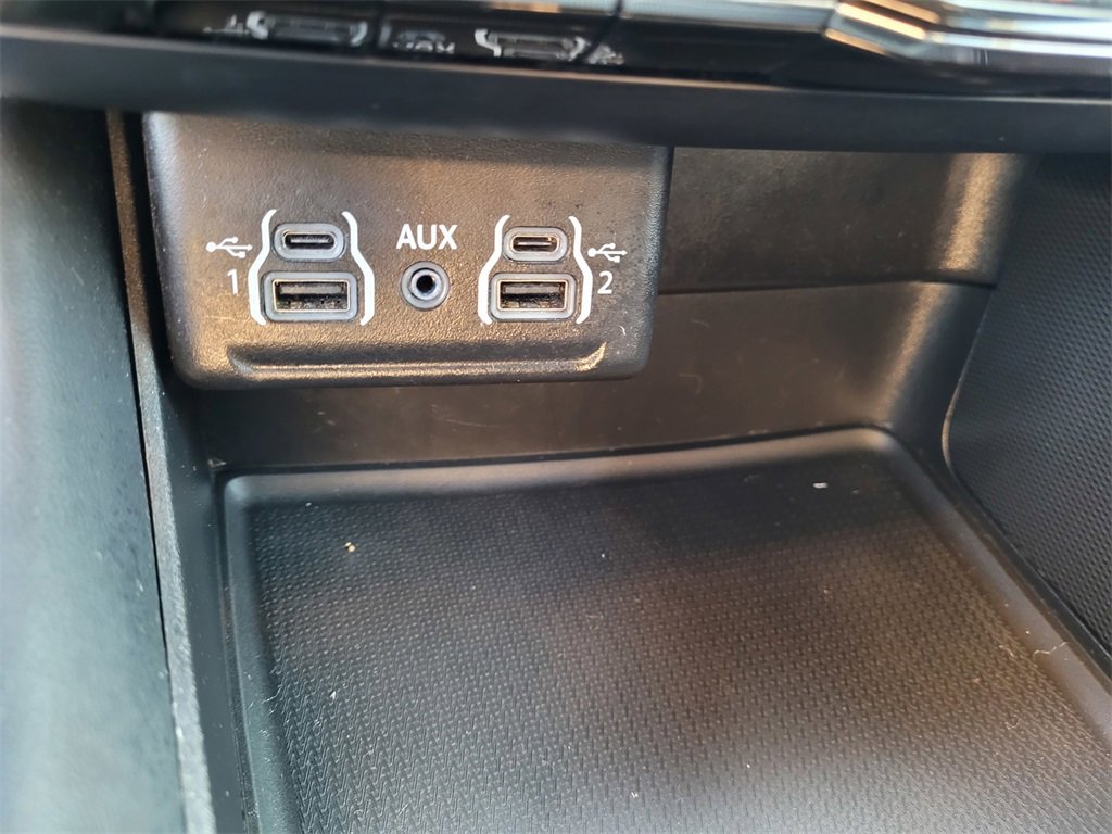 Used 2024 Dodge Durango GT image 22