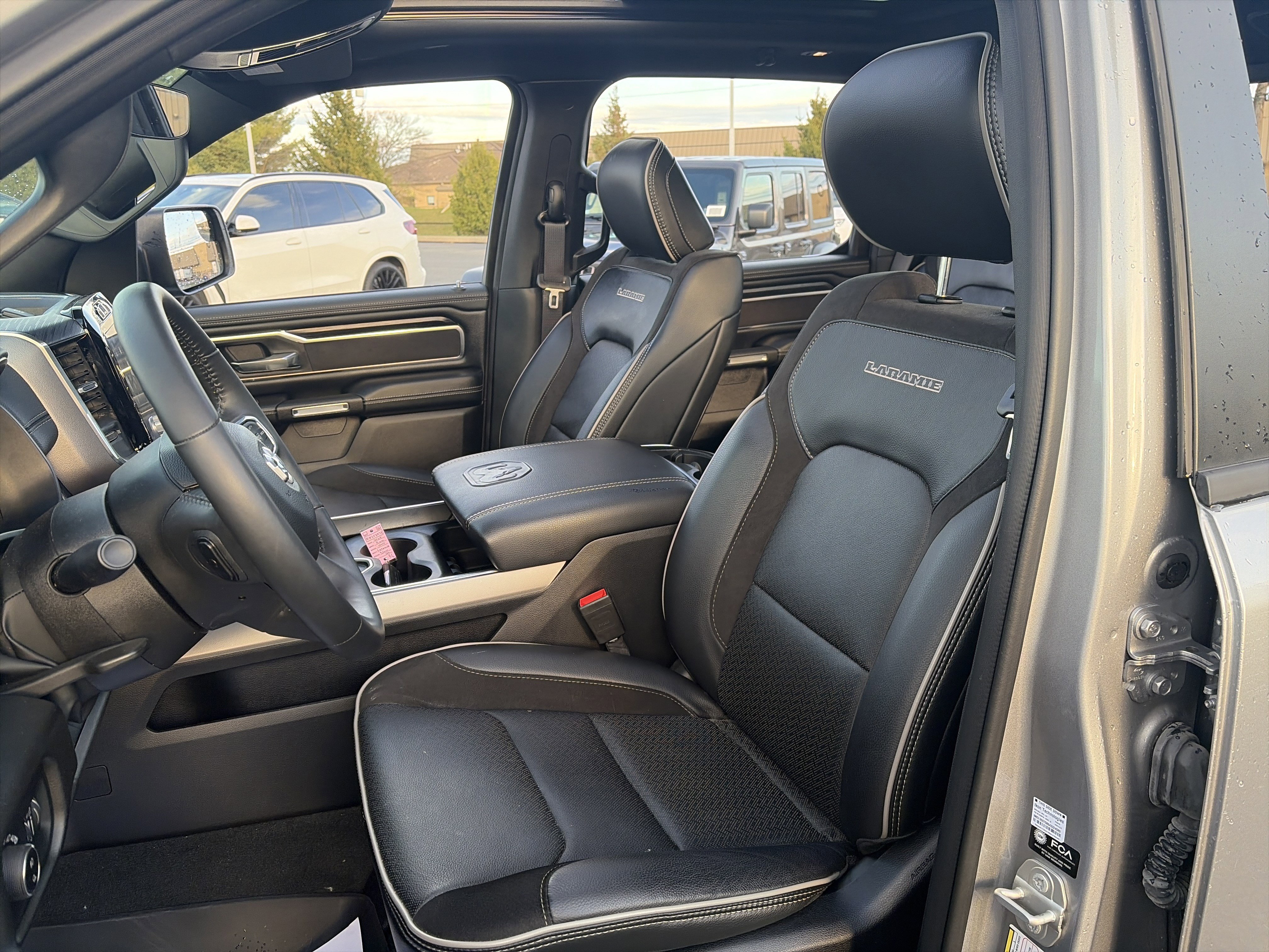 Used 2024 RAM 1500 Laramie image 22