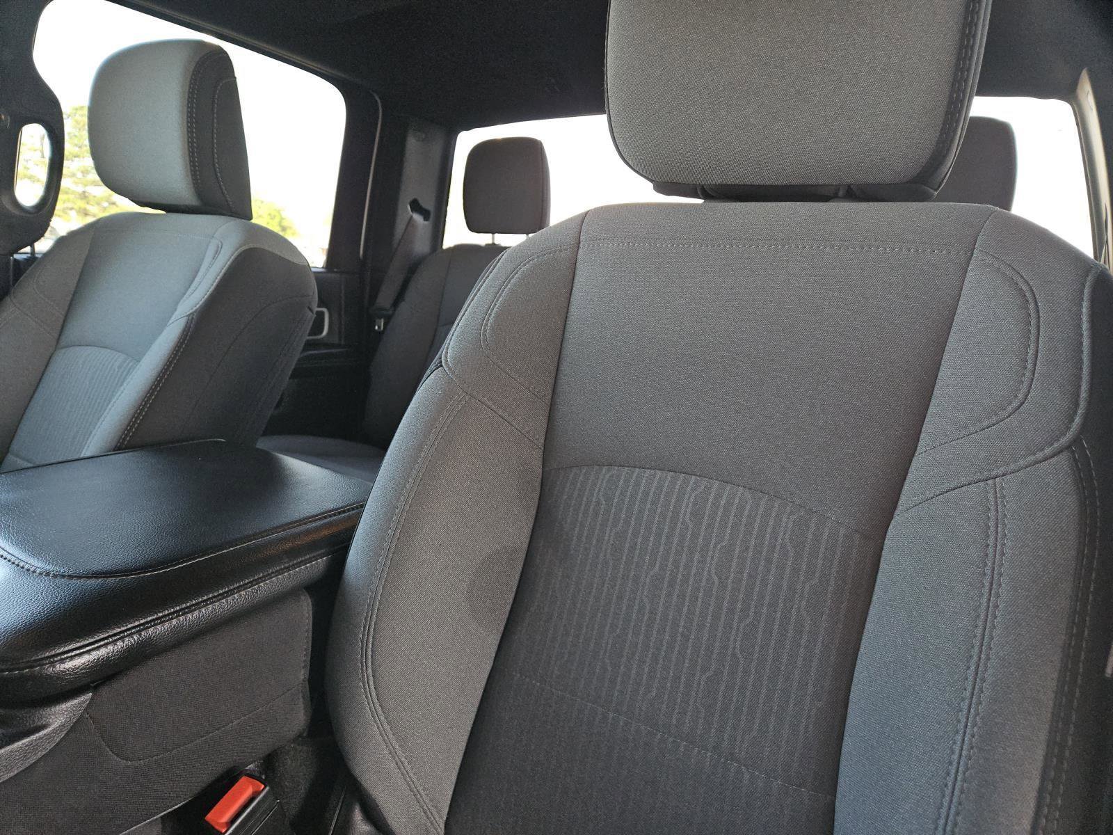 Used 2024 RAM 3500 Big Horn image 27