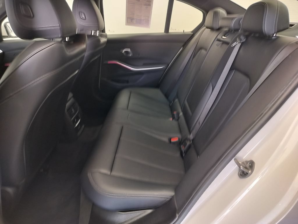 Certified 2025 BMW 330i Sedan RWD image 20