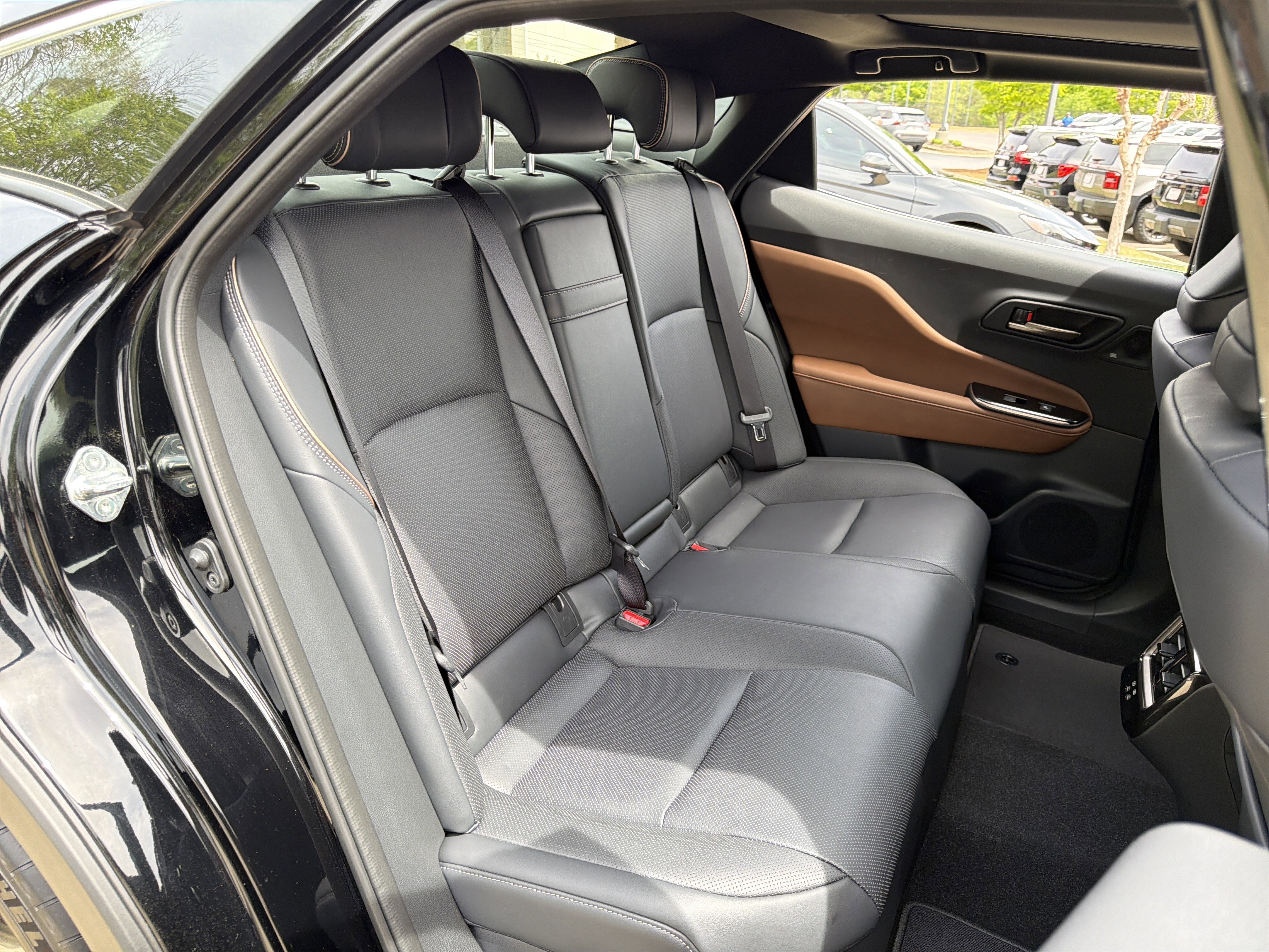 Used 2026 Toyota Crown Limited w/ Advanced Technology Package image 17