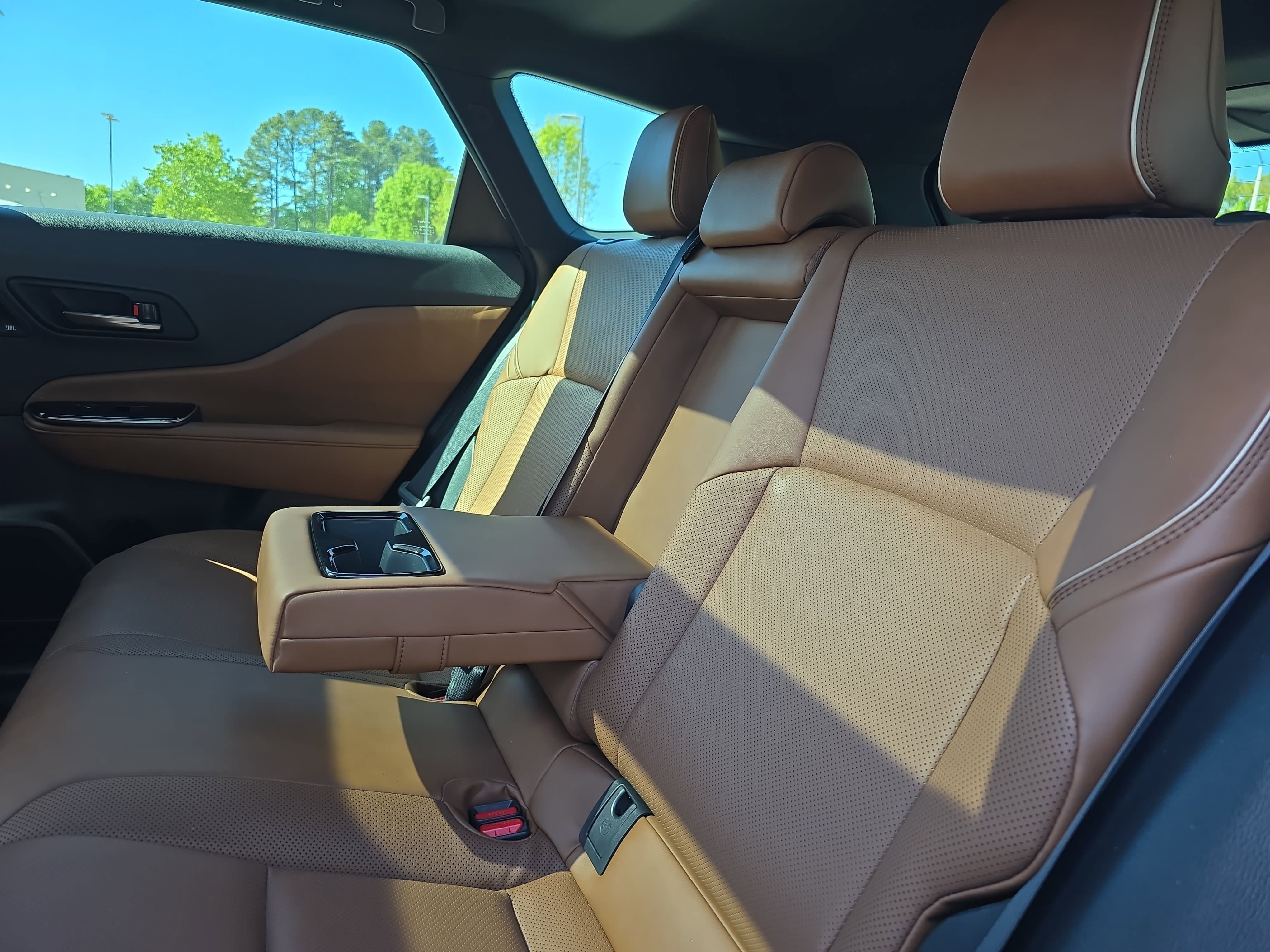 Used 2025 Toyota Crown Signia w/ Advanced Technology Package AWD/4WD image 15