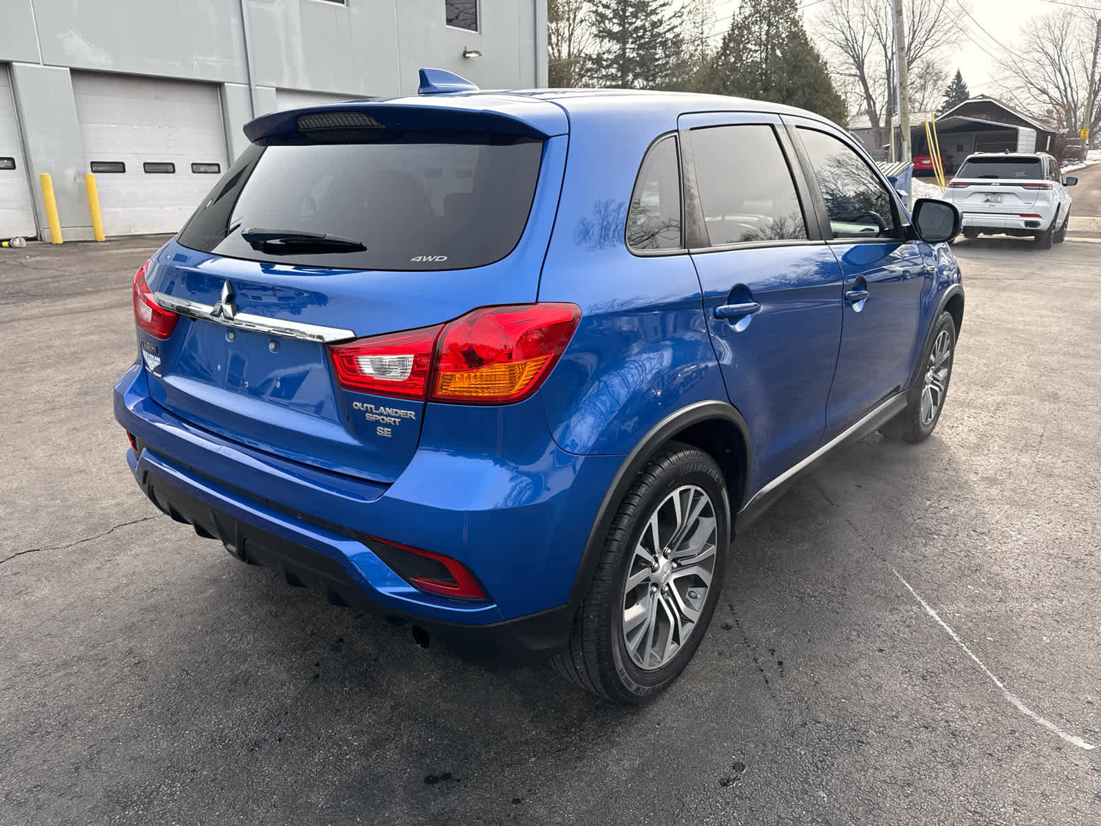 Used 2018 Mitsubishi Outlander Sport SE image 3