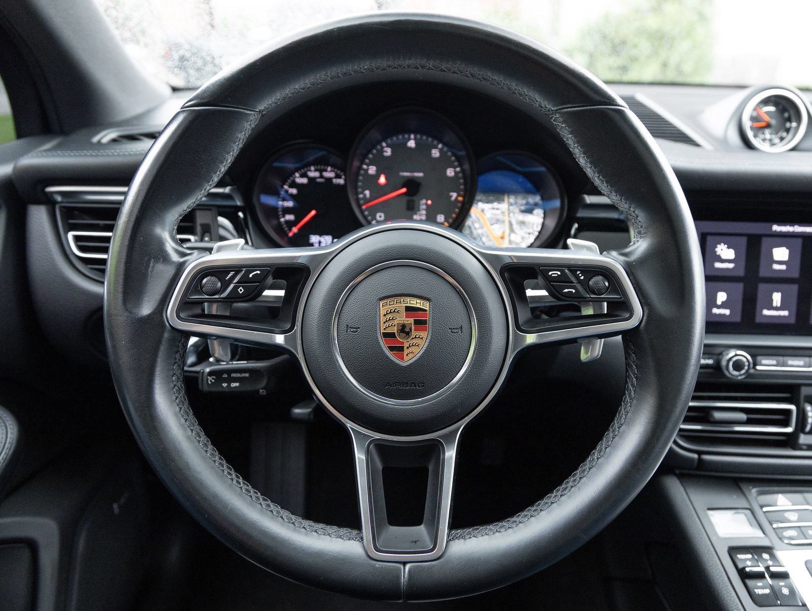 Certified 2021 Porsche Macan S AWD/4WD image 13