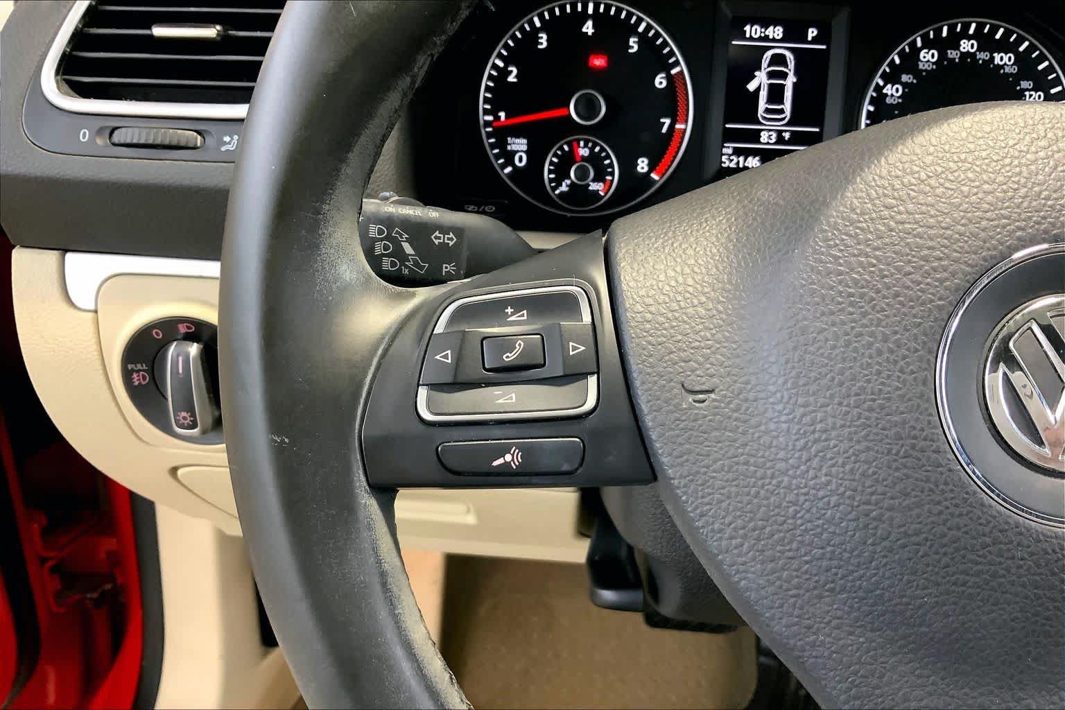 Used 2016 Volkswagen Eos Komfort FWD image 24