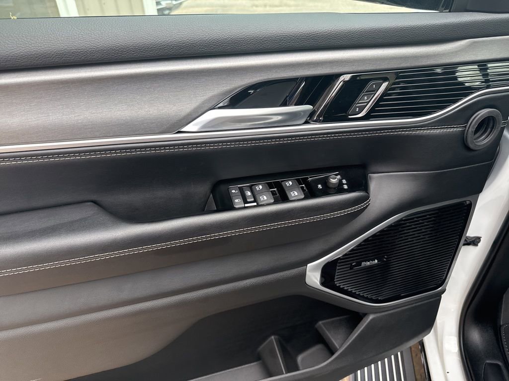 New 2026 Jeep Grand Wagoneer Limited AWD/4WD image 18