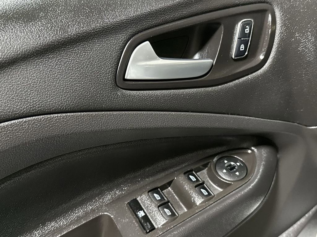 Used 2014 Ford Escape SE FWD image 20
