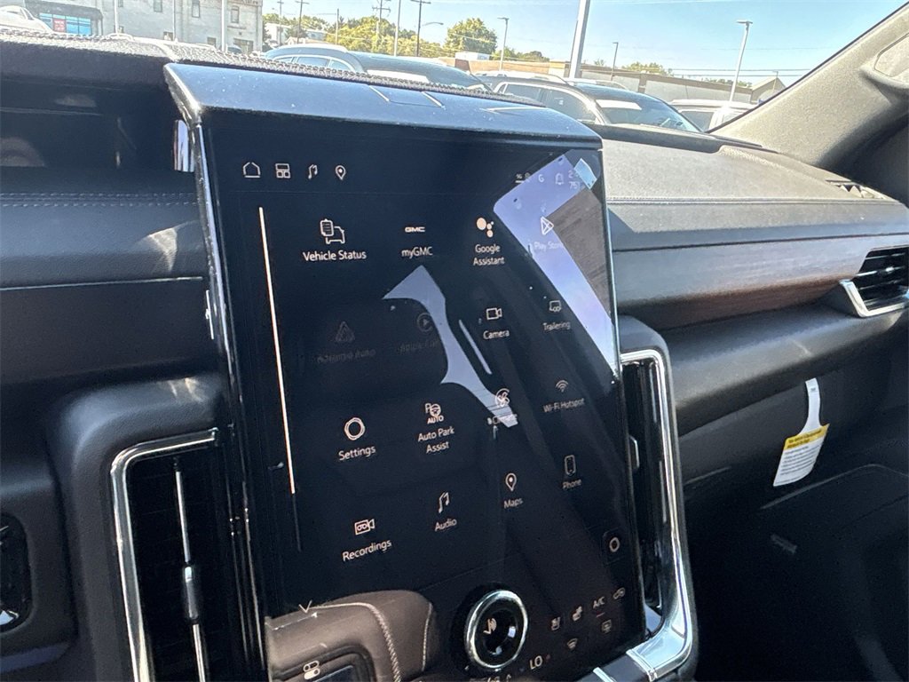 New 2026 GMC Yukon XL Denali image 21