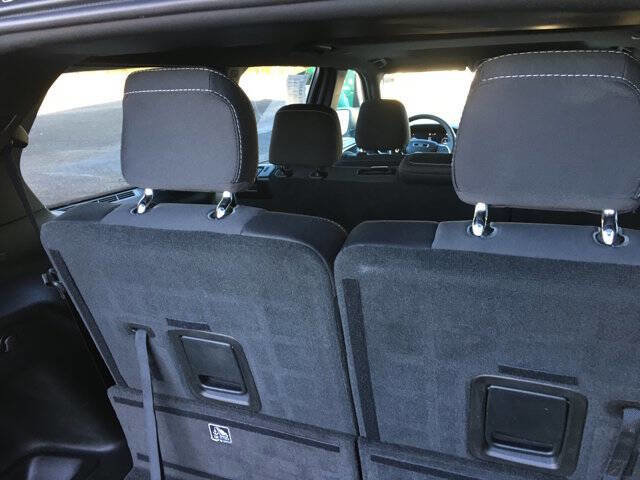 Used 2024 Jeep Grand Cherokee L Laredo w/ Luxury Tech Group I image 33