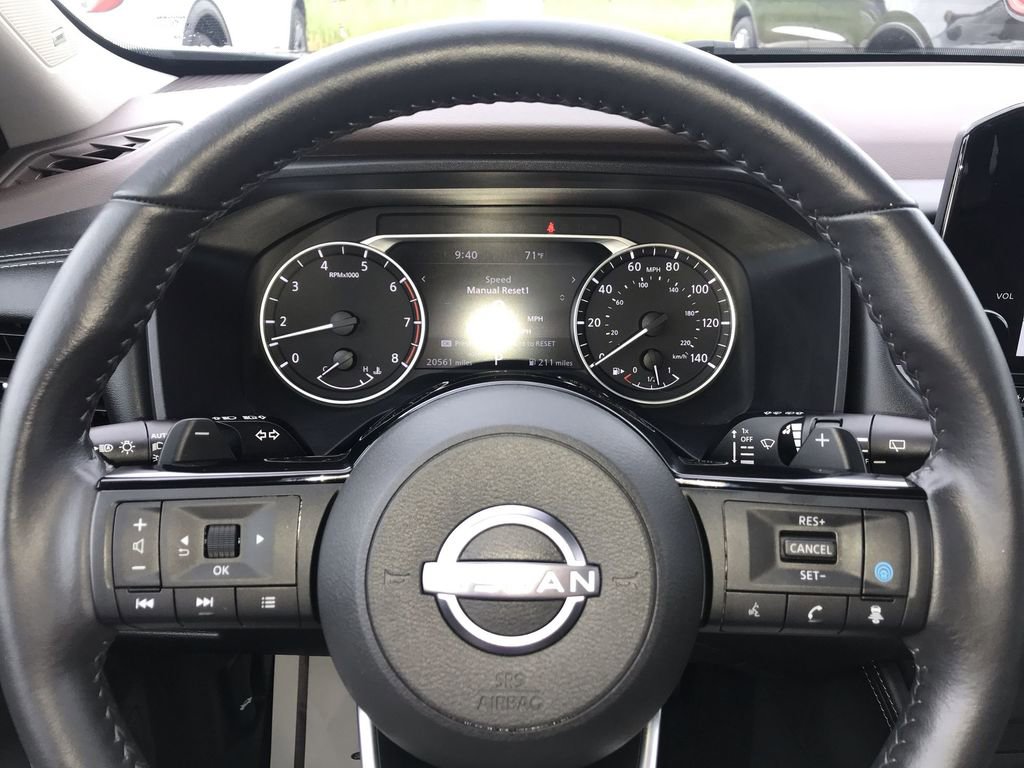 Used 2023 Nissan Rogue SL w/ SL Premium Package AWD/4WD image 14