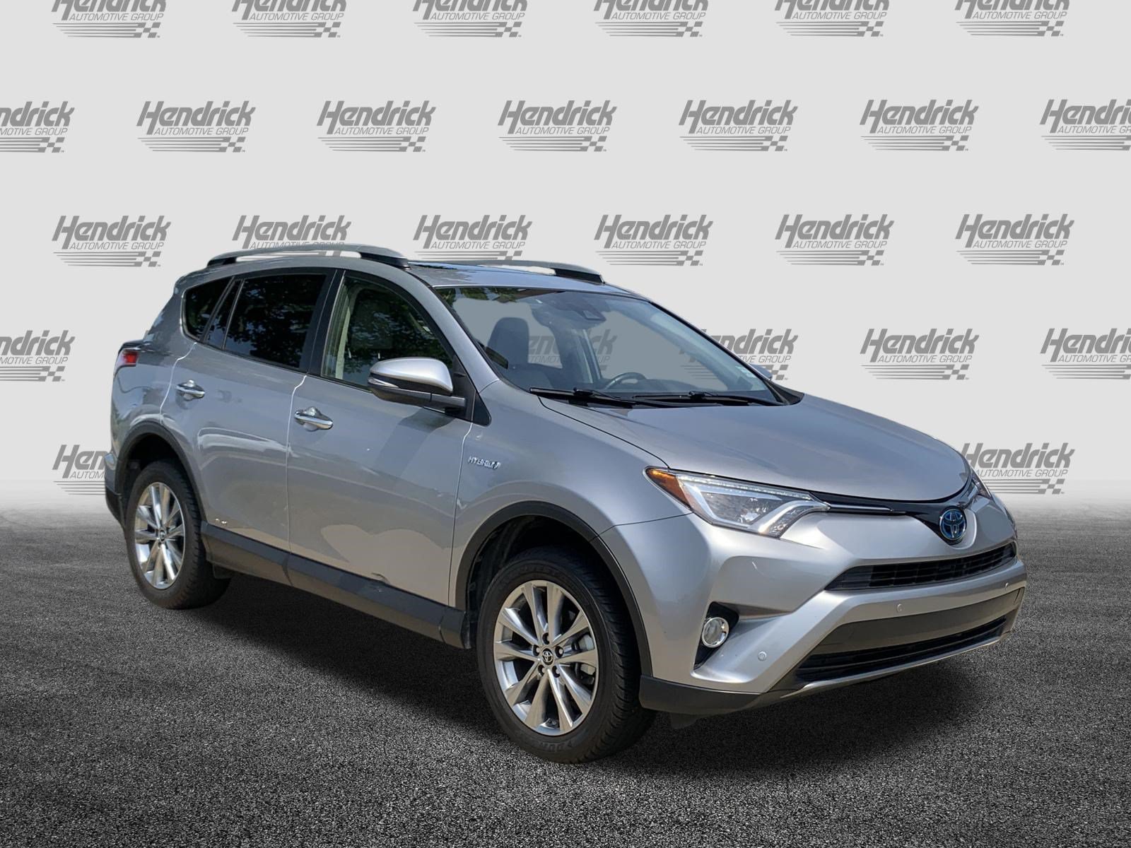 Used 2017 Toyota RAV4 Limited AWD/4WD image 2