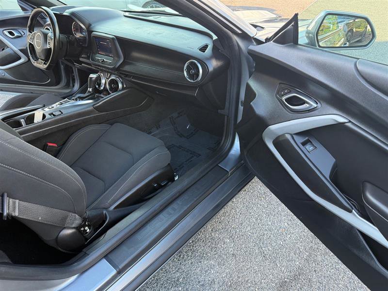 Used 2021 Chevrolet Camaro LT RWD image 13