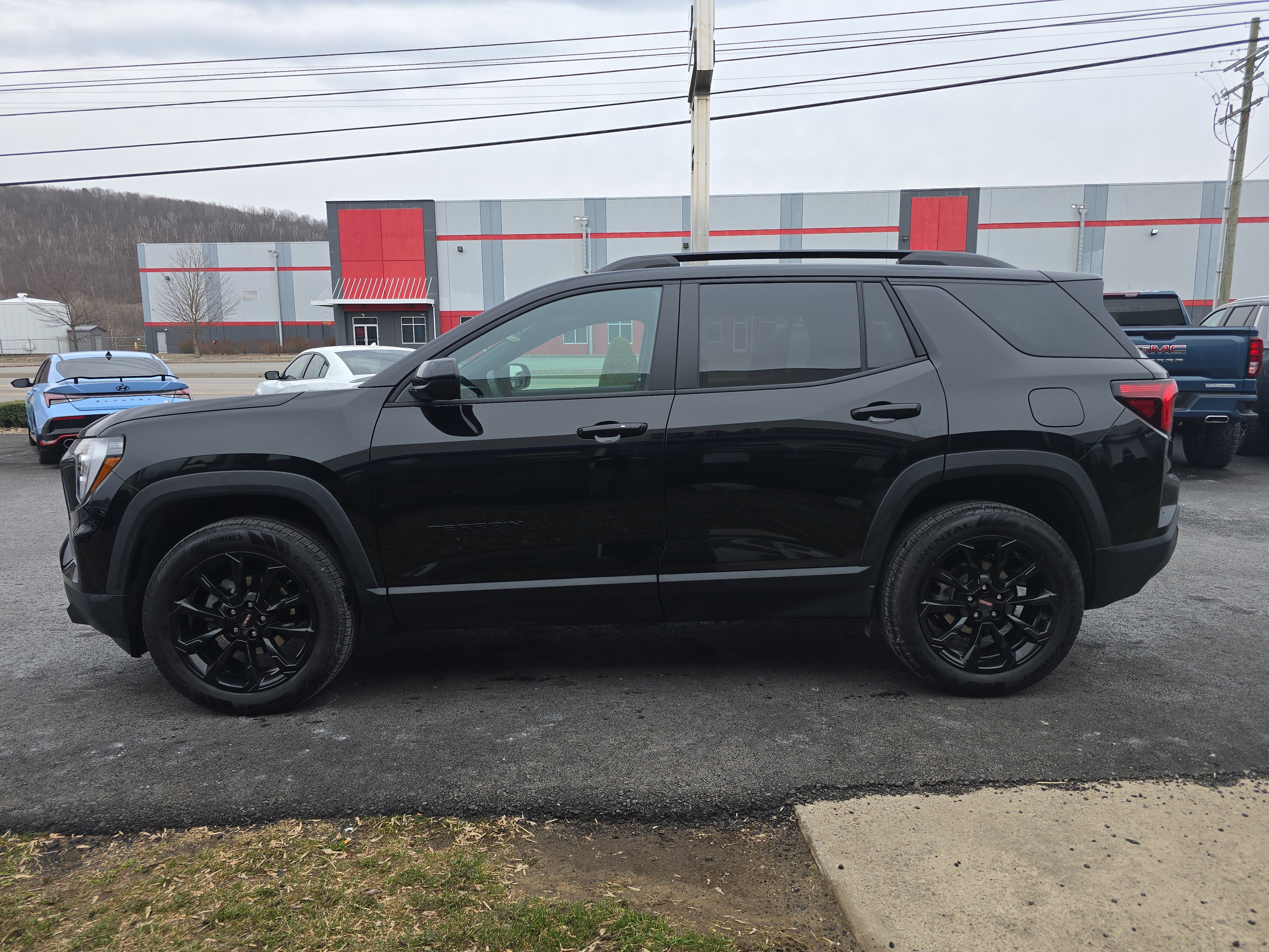 Used 2026 GMC Terrain Elevation w/ Black Edition image 7