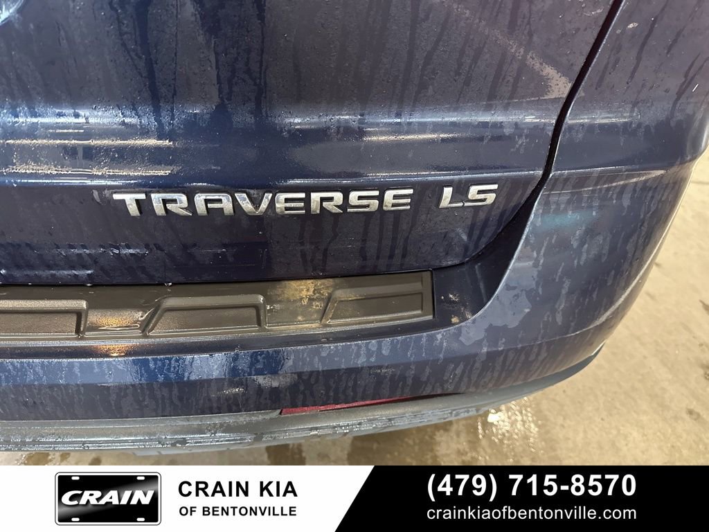 Used 2015 Chevrolet Traverse LS FWD image 12