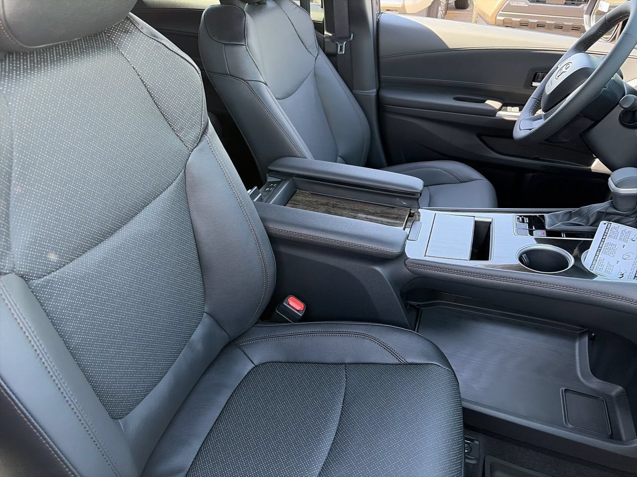 New 2026 Toyota Sienna Limited FWD image 22