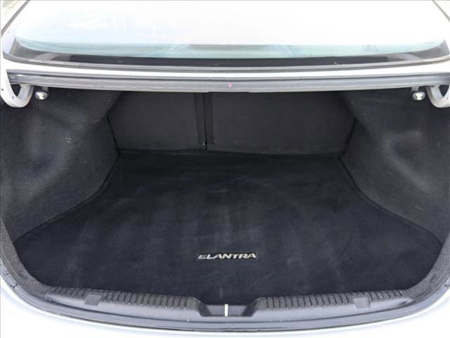 Used 2016 Hyundai Elantra SE image 6