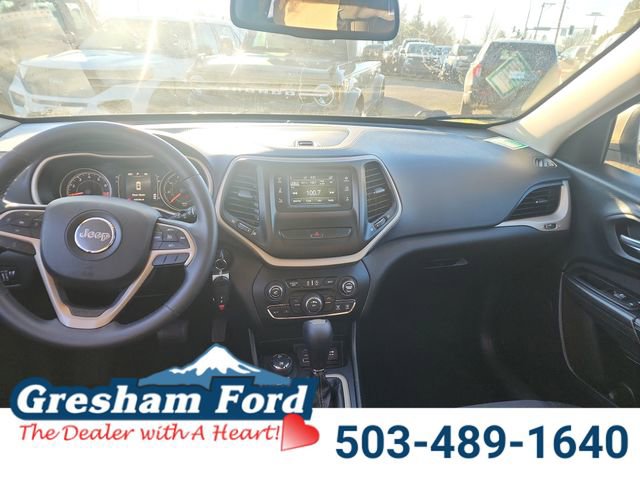 Used 2015 Jeep Cherokee Latitude image 15