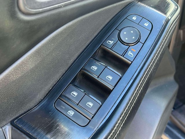 Used 2024 Nissan Rogue SV AWD/4WD image 16