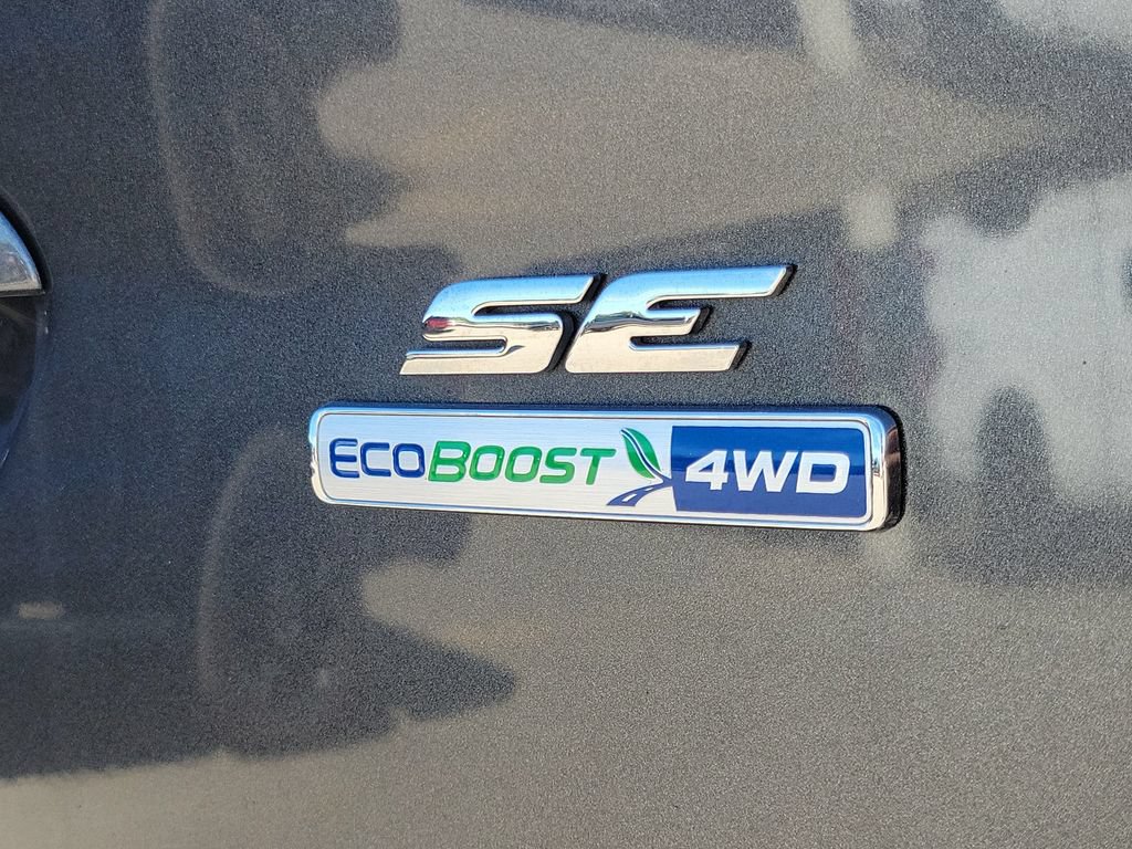 Used 2016 Ford Escape SE w/ Equipment Group 201A AWD/4WD image 6
