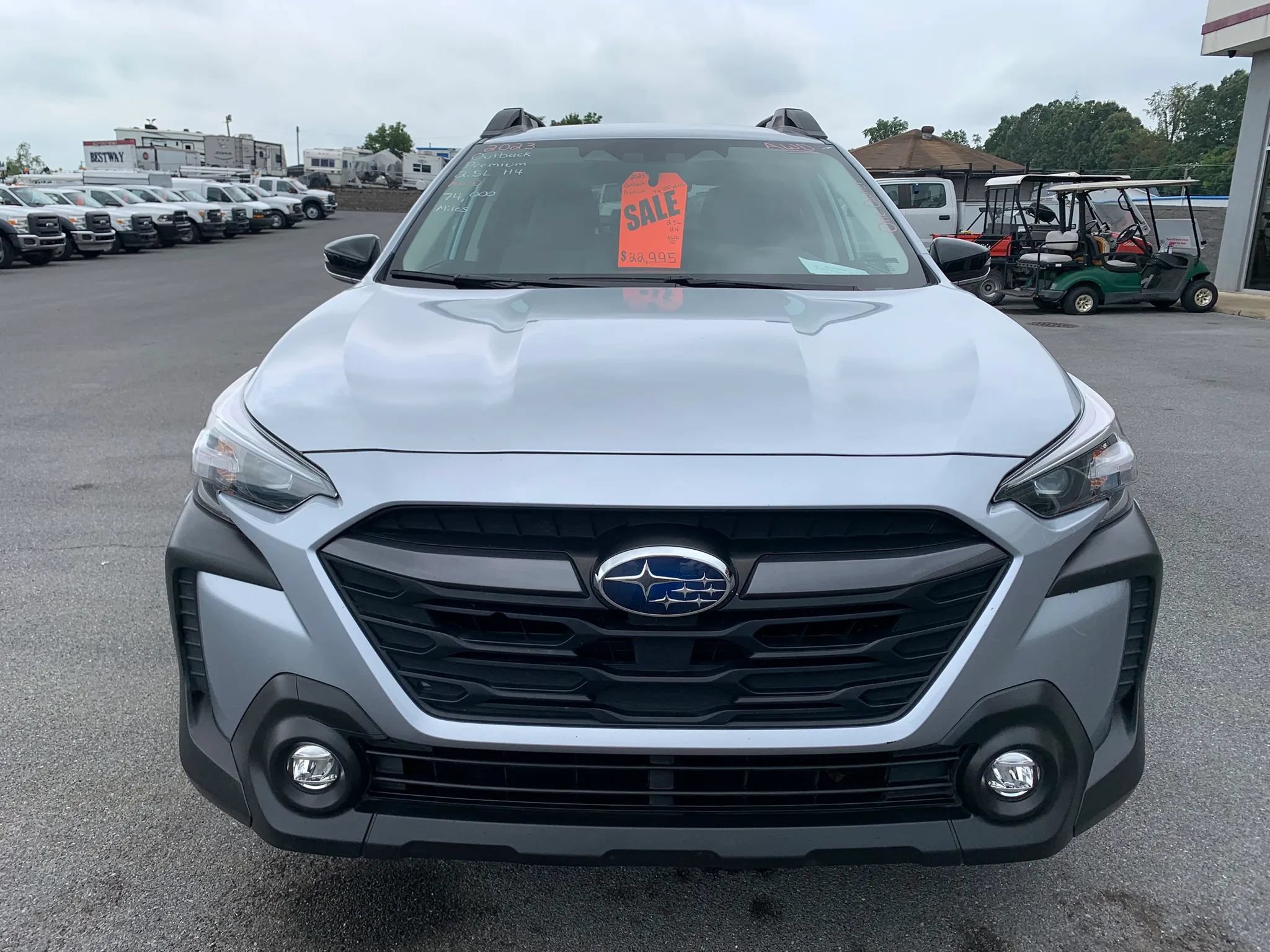 Used 2023 Subaru Outback Premium AWD/4WD image 2