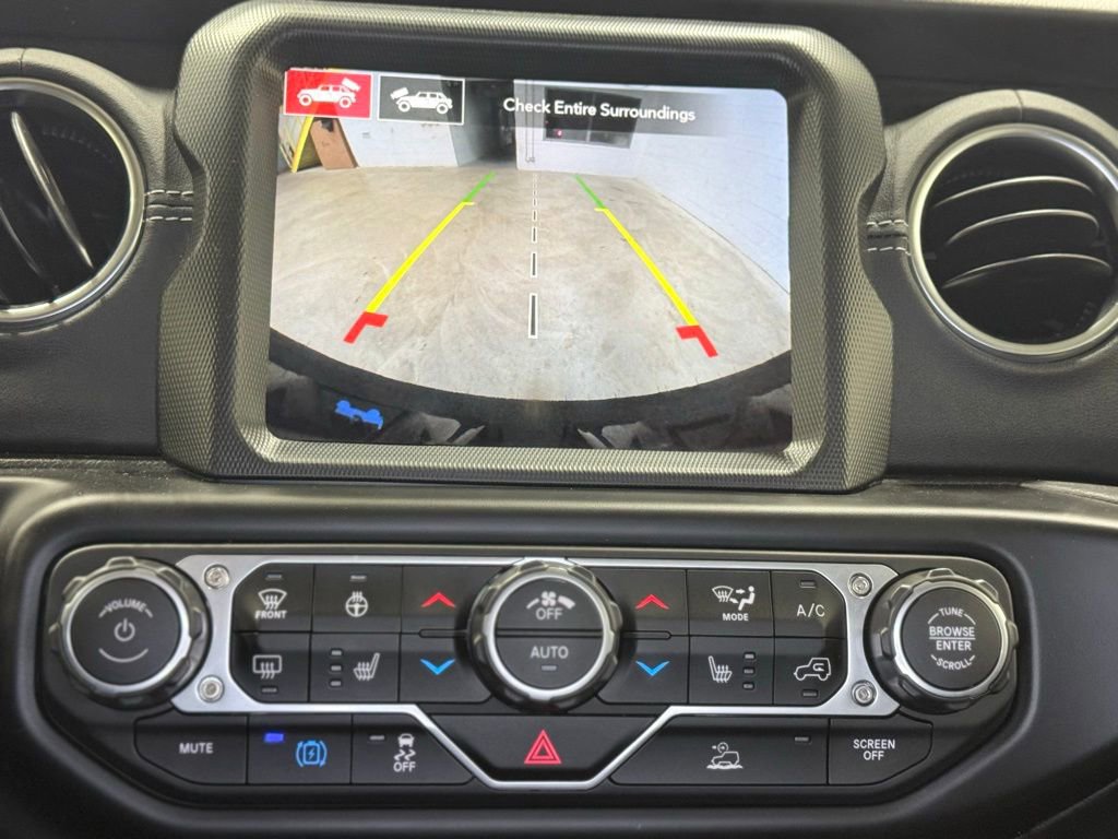 Used 2023 Jeep Wrangler Sahara w/ Cold Weather Group image 27