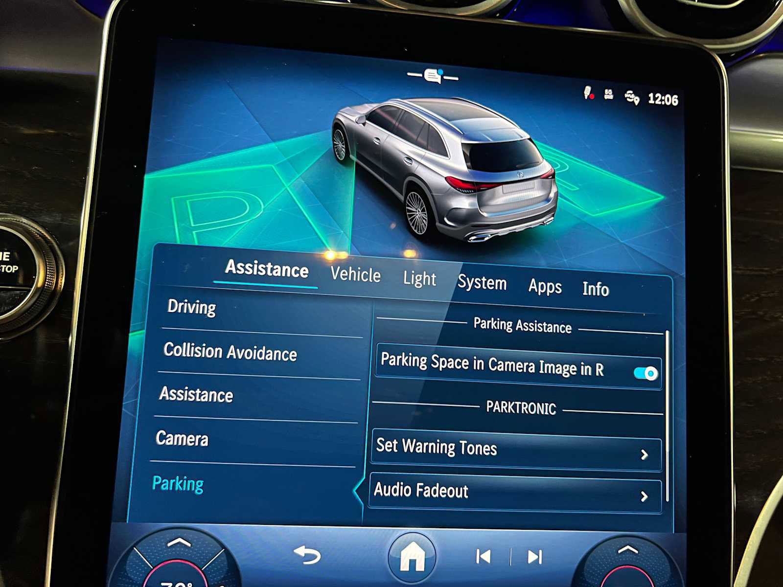 Certified 2026 Mercedes-Benz GLC 300 4MATIC image 38